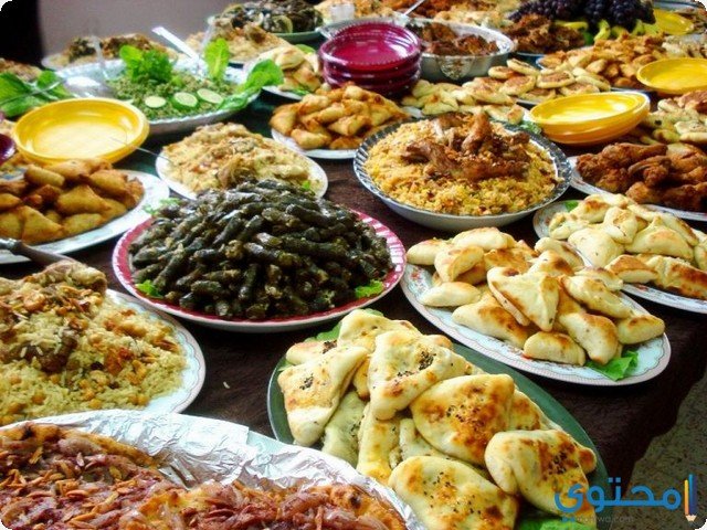 تفسير رؤية الوليمة في المنام العزيمة في الحلم 2 تفسير رؤية الوليمة في المنام العزيمة في الحلم